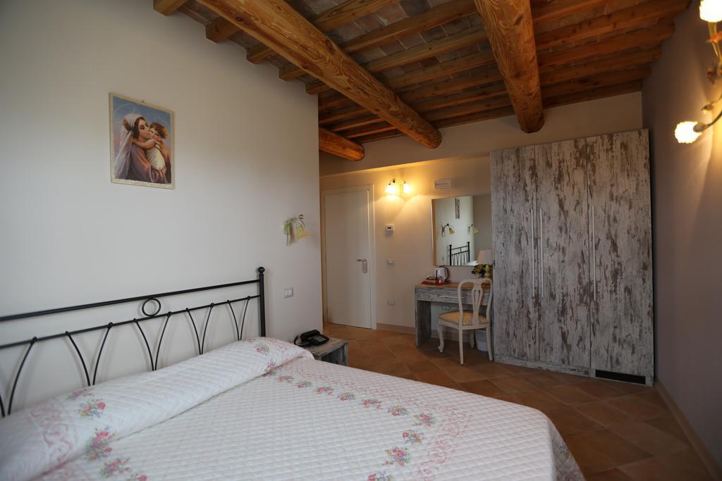 Villa Marietta Country House - Marche Montemaggiore al Metauro Pokoj fotografie